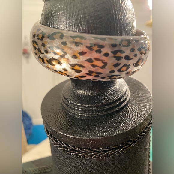 Silver Cheetah Animal Print Bangle - Picture 3 of 5